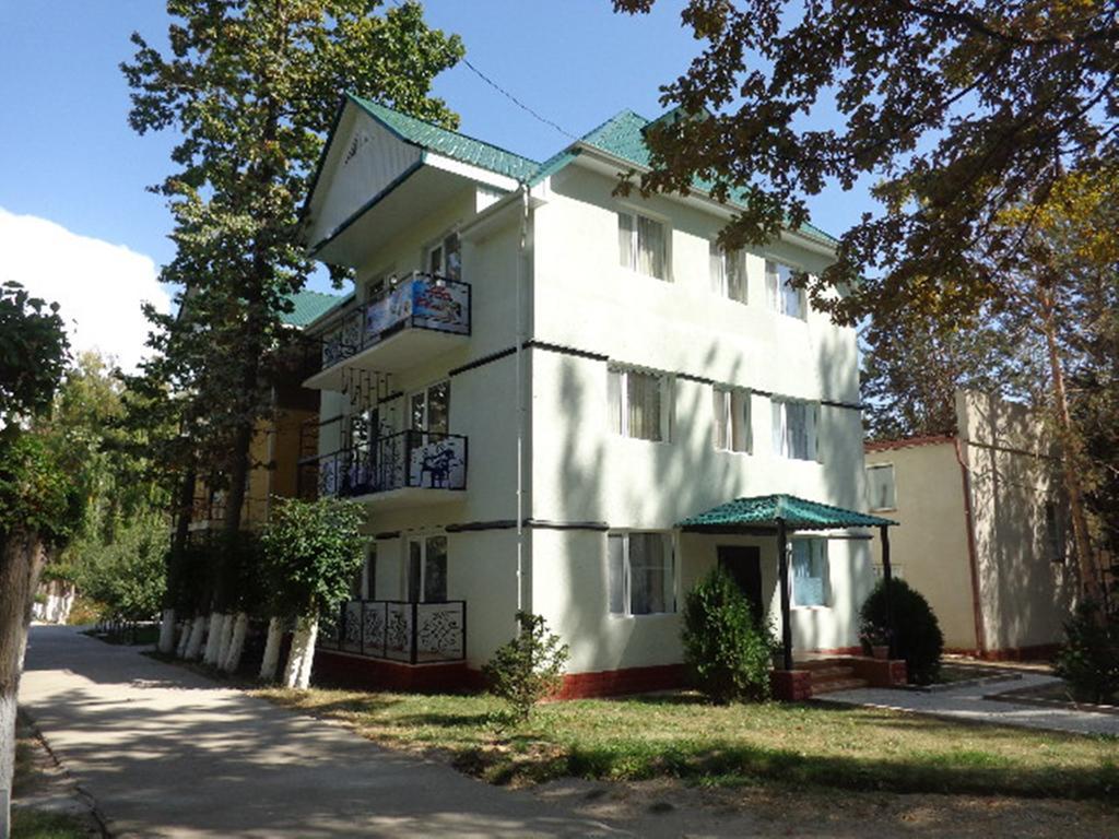 Guest House At Do Altyn - Kum Chon-Sary-Oy Ngoại thất bức ảnh
