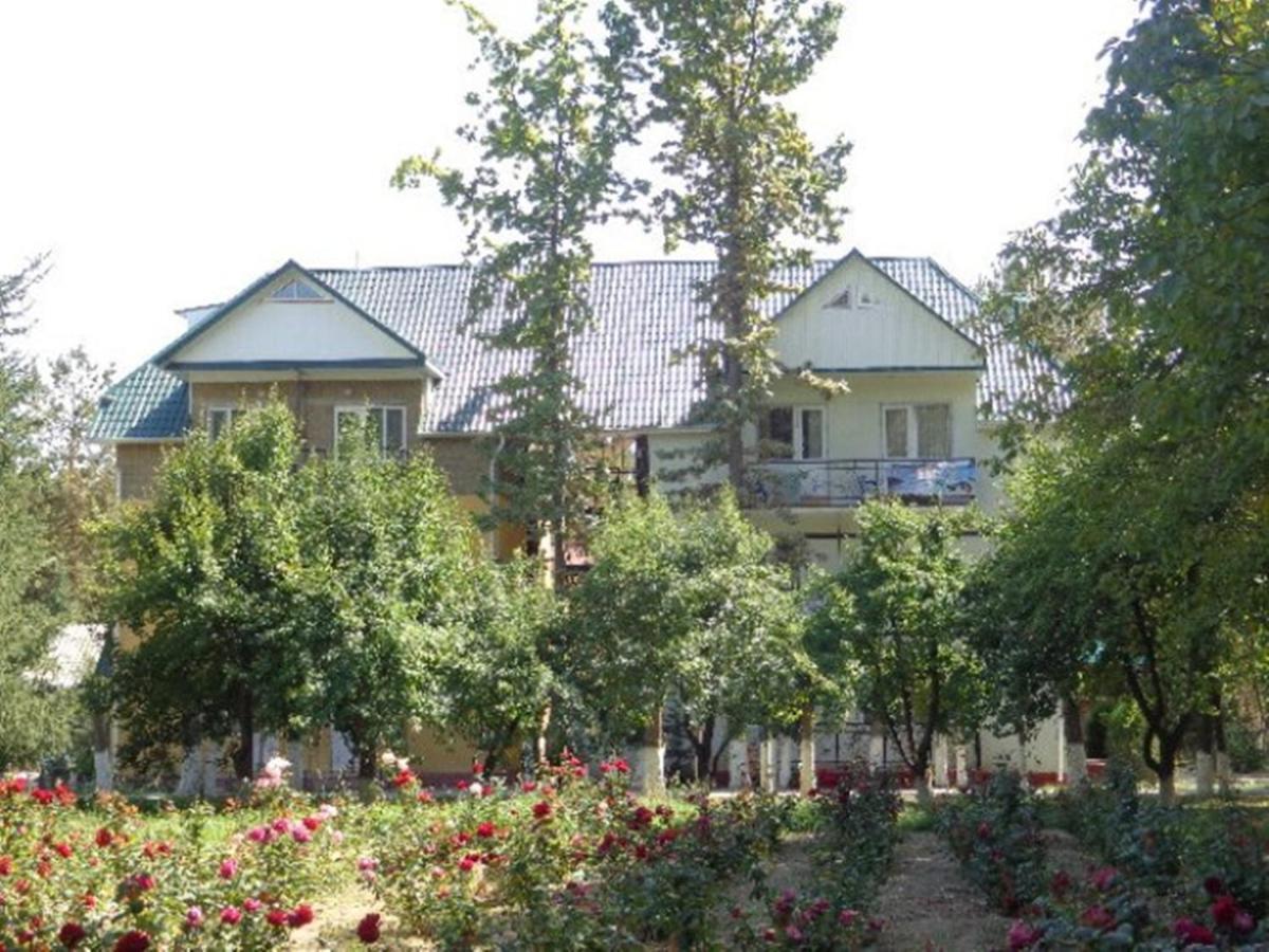 Guest House At Do Altyn - Kum Chon-Sary-Oy Ngoại thất bức ảnh